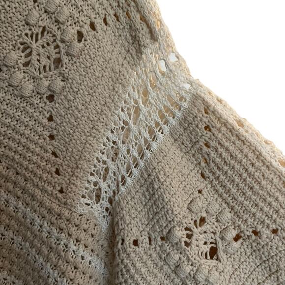 Zara Fringed Knit Poncho Cream Crochet V Neck Coastal Grandma Sweater Size Small - Picture 7 of 9